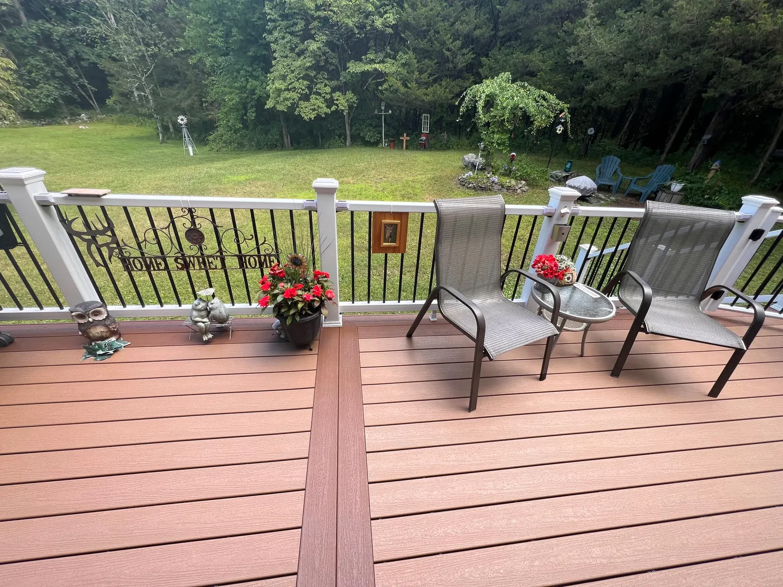 Signature aluminum railing detail on a Trex composite deck
